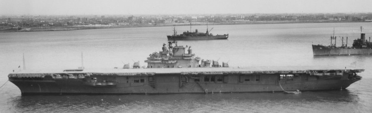 cv-33 uss kearsarge essex class attack aircraft carrier 41