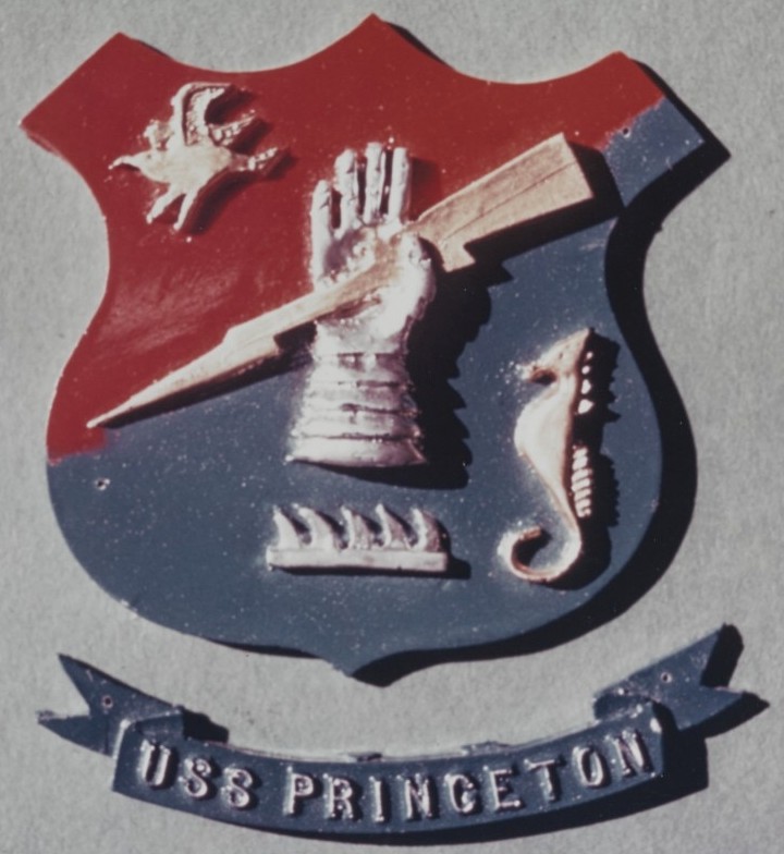 cv-37 lph-5 uss princeton insignia crest patch badge us navy aircraft carrier amphibious assault ship 03c