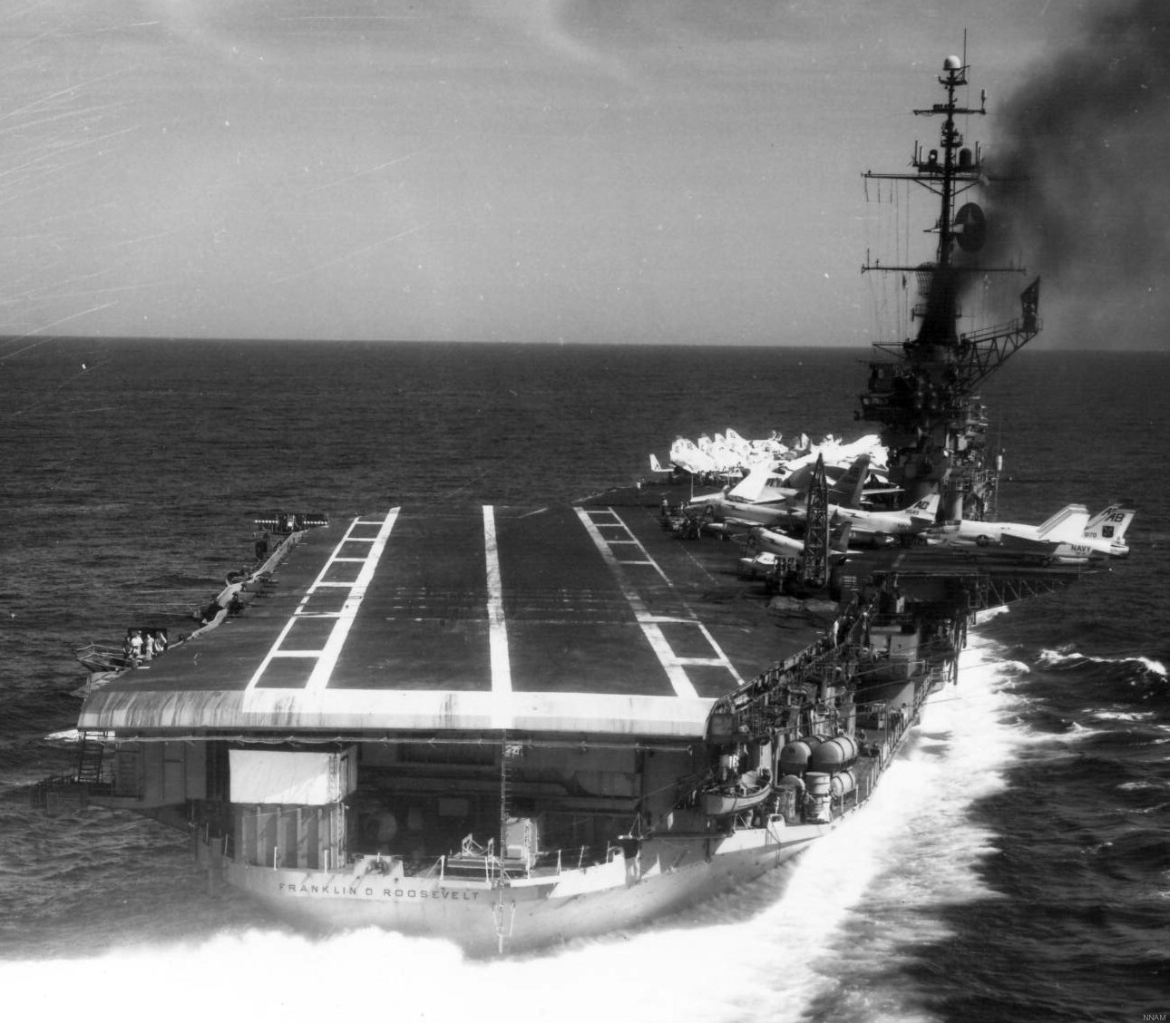 cva-42 uss franklin d. roosevelt midway class aircraft carrier air wing cvw-1 10