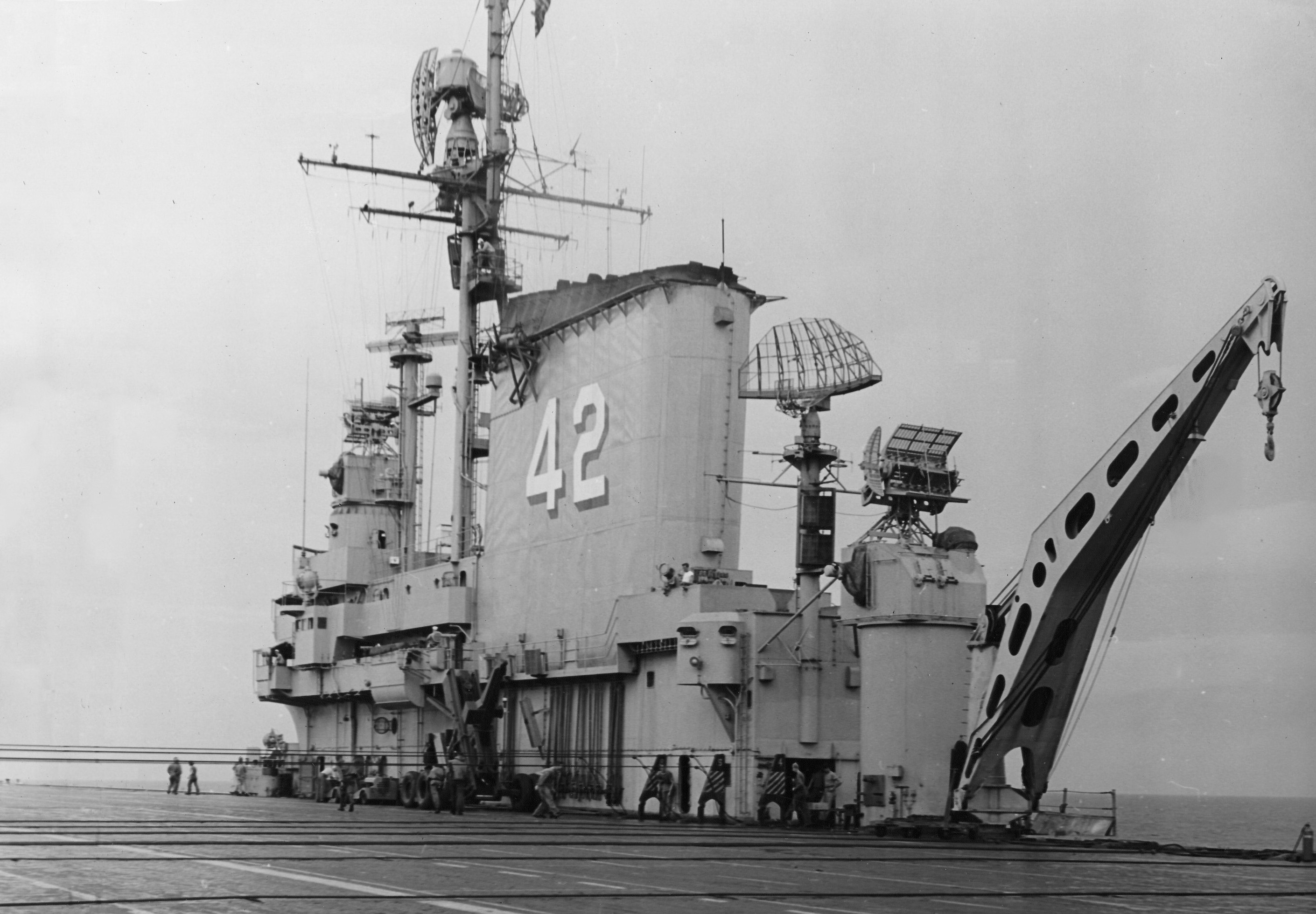 cvb-42 uss franklin d. roosevelt midway class aircraft carrier 18
