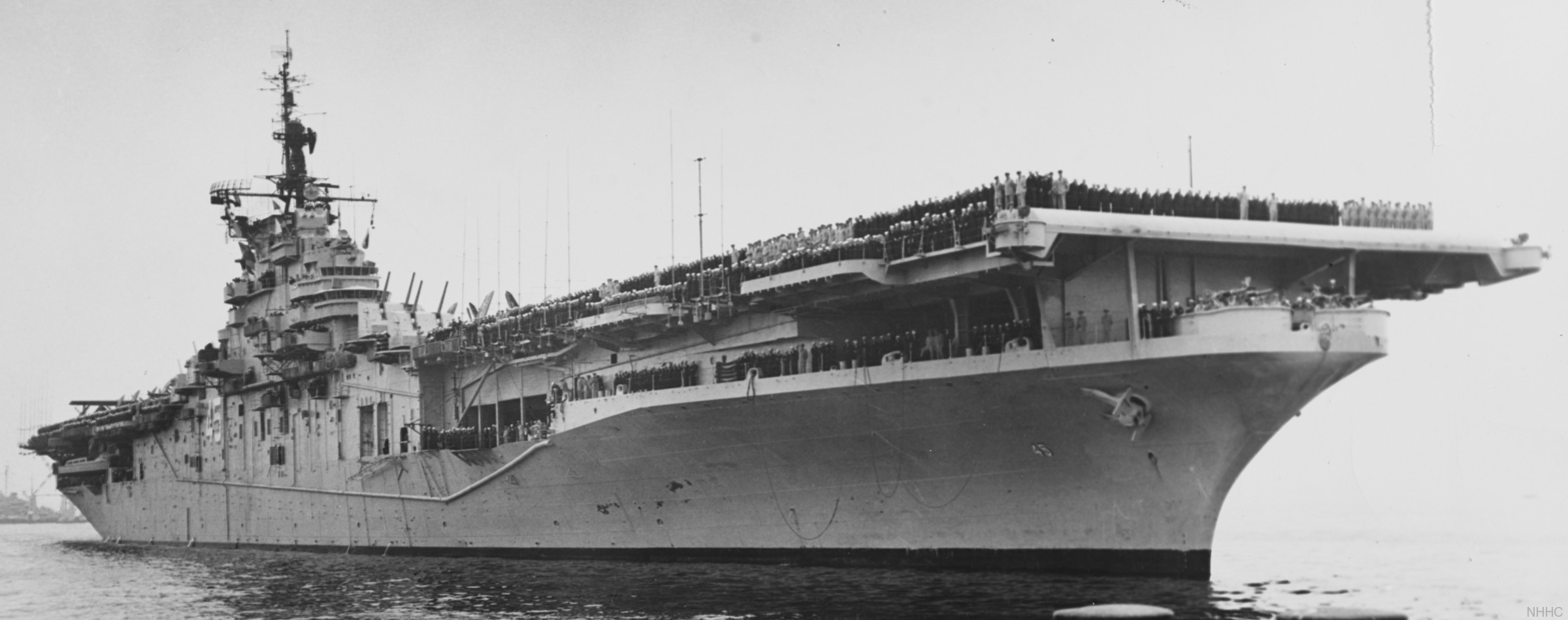 cv-45 uss valley forge essex class aircraft carrier us navy 10