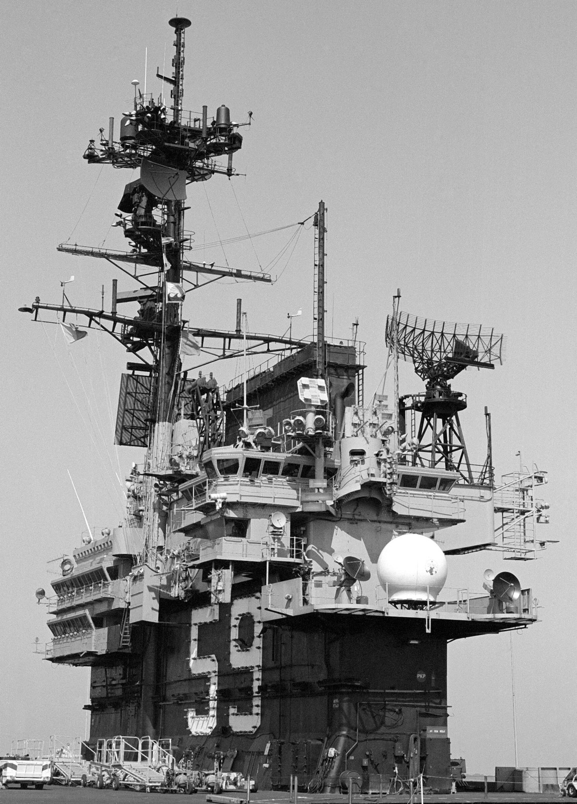 cv-59 uss forrestal aircraft carrier us navy naval station mayport florida 95