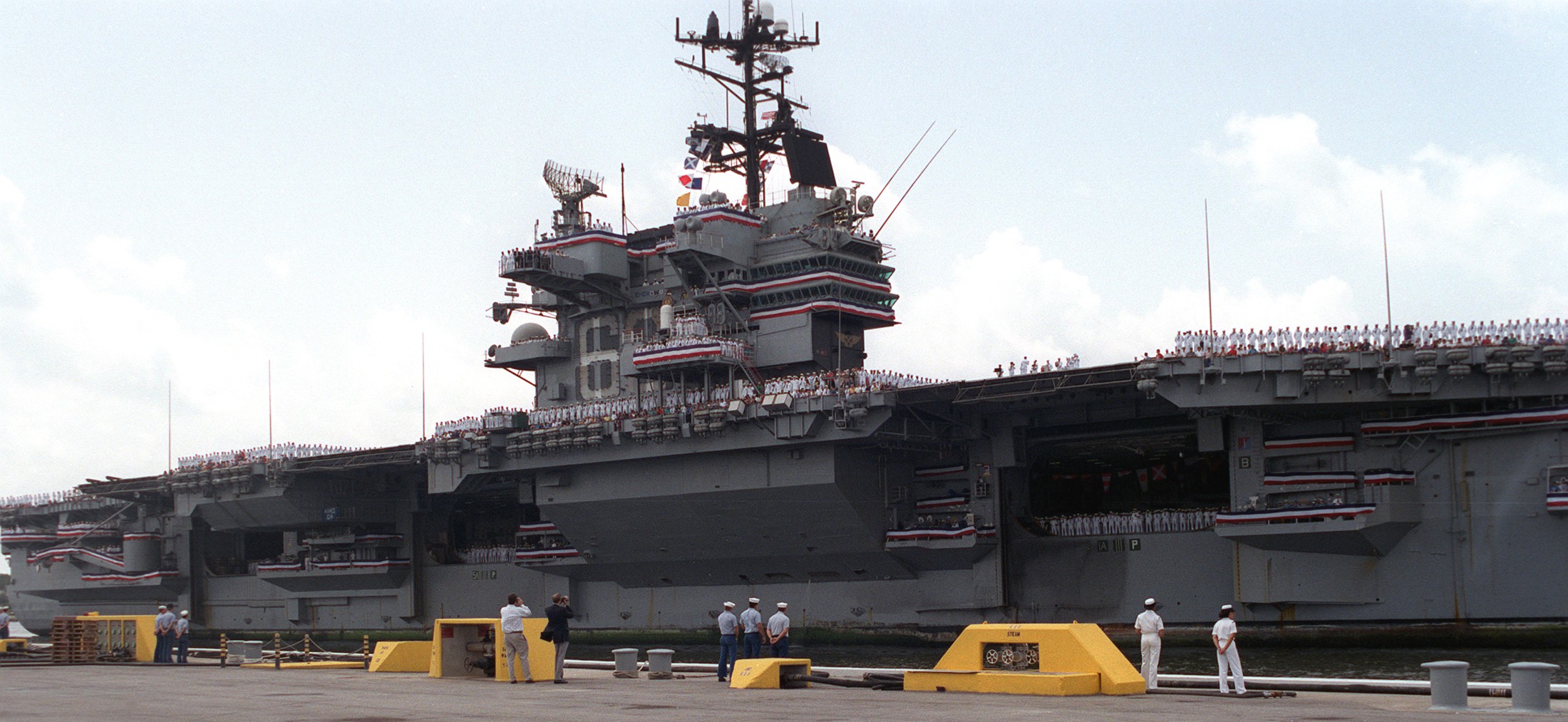 cv-60 uss saratoga forrestal class aircraft carrier us navy returning mayport florida final deploymant 13
