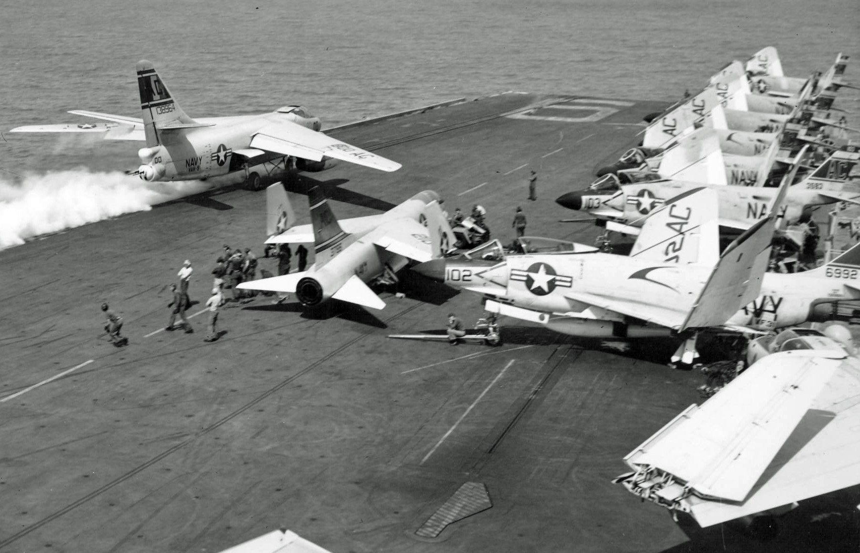 cv-60 uss saratoga forrestal class aircraft carrier air group cvg-3 us navy 25
