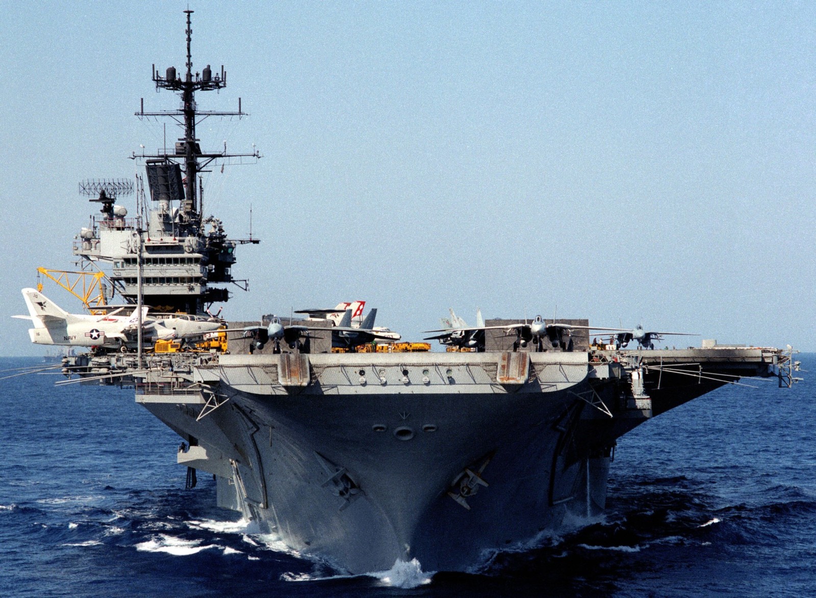 cv-60 uss saratoga forrestal class aircraft carrier air wing cvw-17 us navy 76 red sea