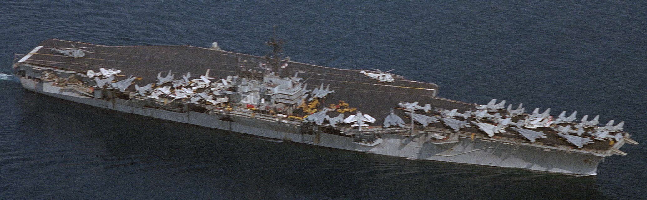 cv-60 uss saratoga forrestal class aircraft carrier air wing cvw-17 us navy 93