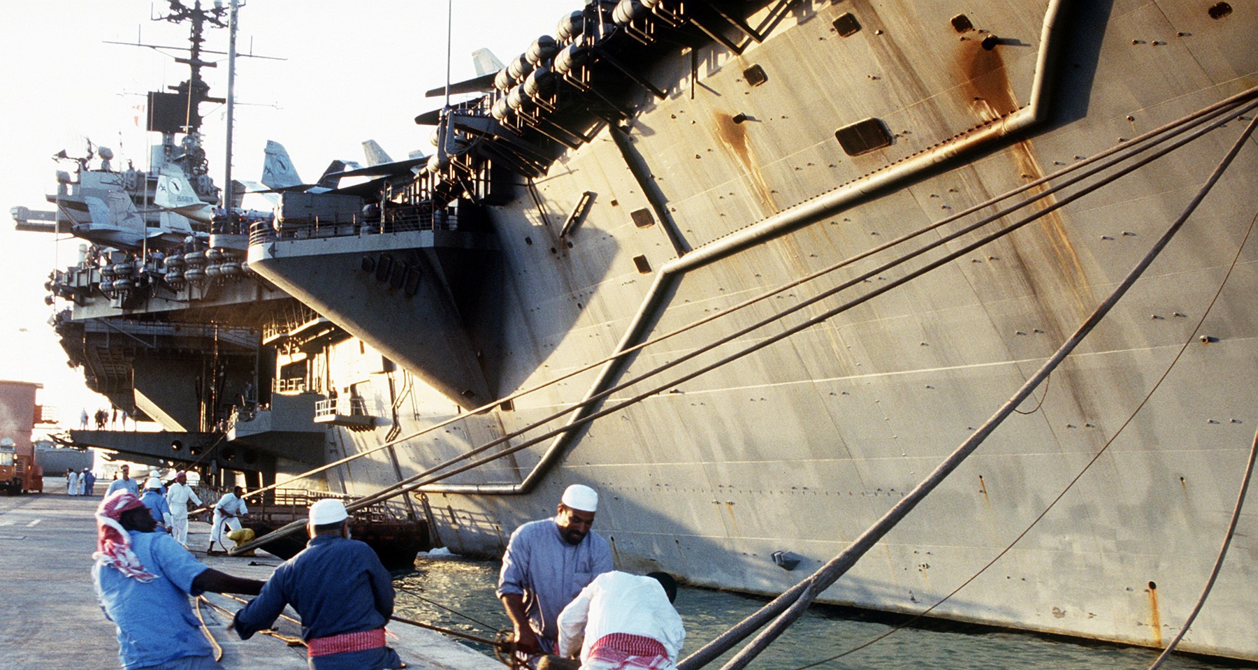 cv-60 uss saratoga forrestal class aircraft carrier air wing cvw-17 us navy jeddah saudi arabia 121