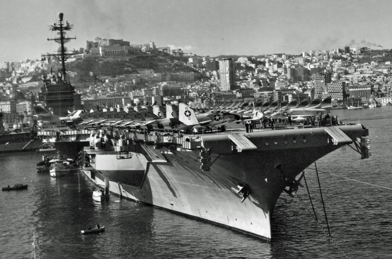 cv-60 uss saratoga forrestal class aircraft carrier air group cvg-3 us navy 161