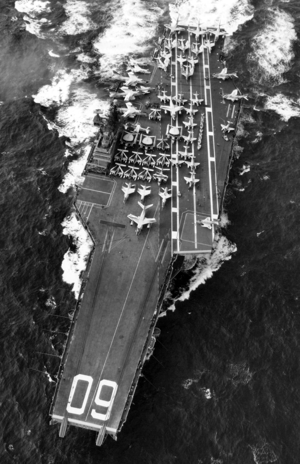 cv-60 uss saratoga forrestal class aircraft carrier air group cvg-3 us navy 1961 170