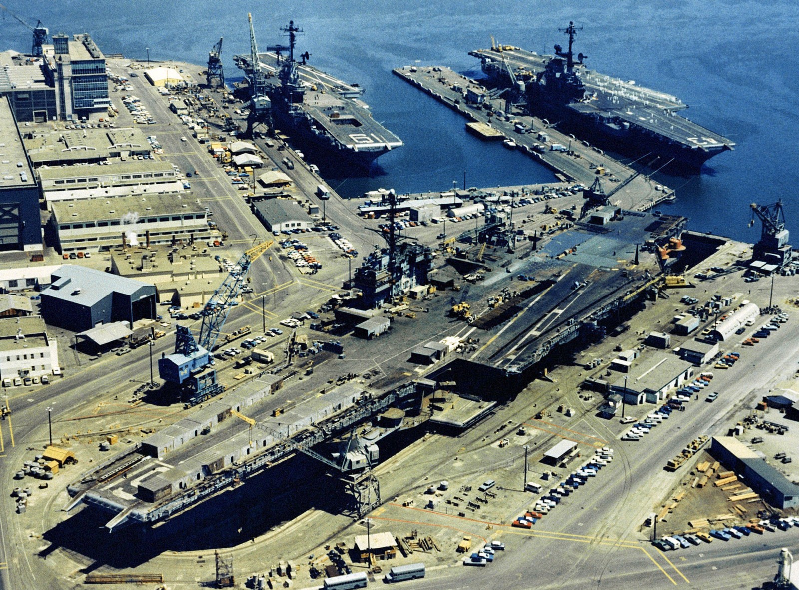 cv-61 uss ranger forrestal class aircraft carrier hunters point naval shipyard san francisco 1971 29