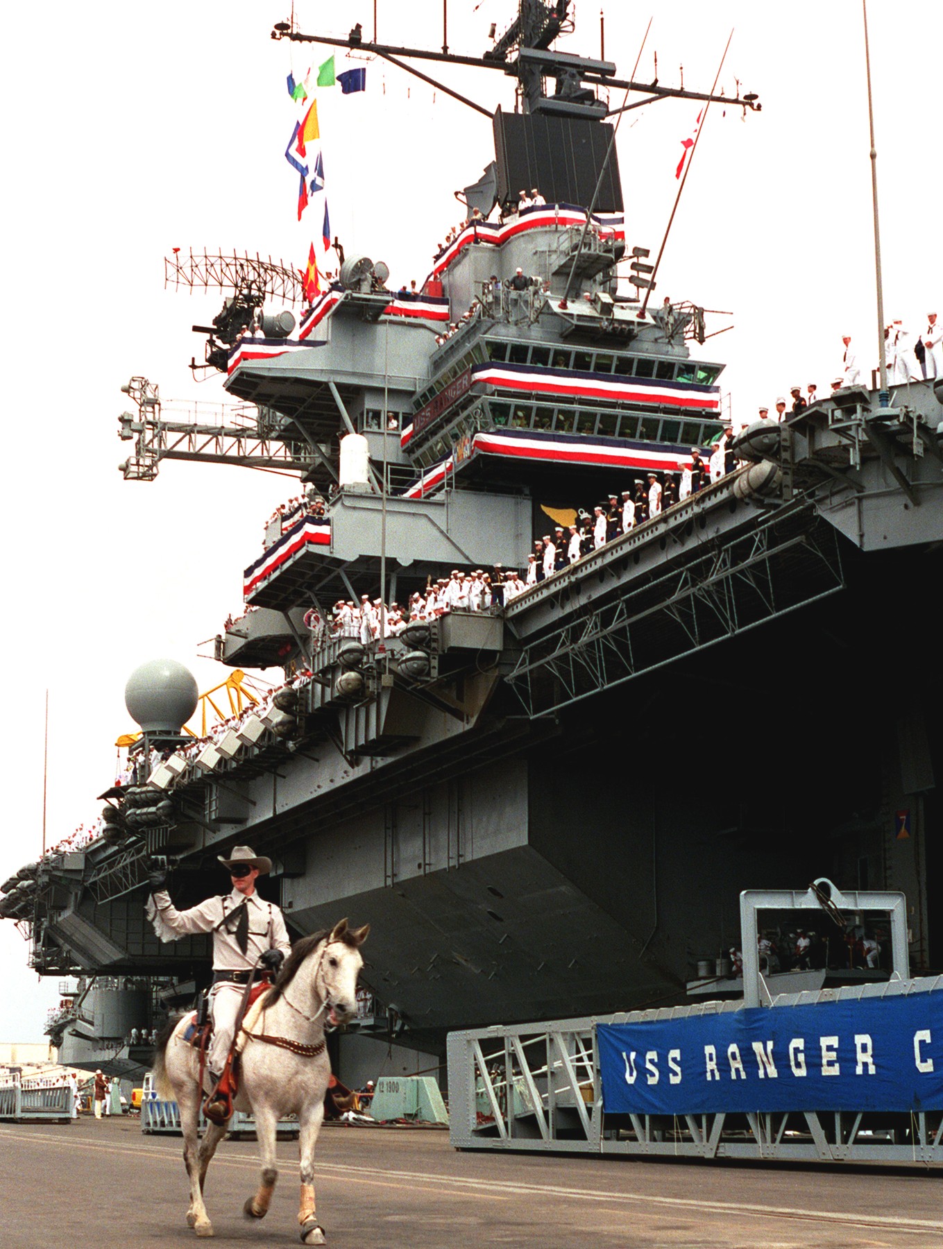 cv-61 uss ranger forrestal class aircraft carrier us navy return san diego operation desert storm shield 1991 109