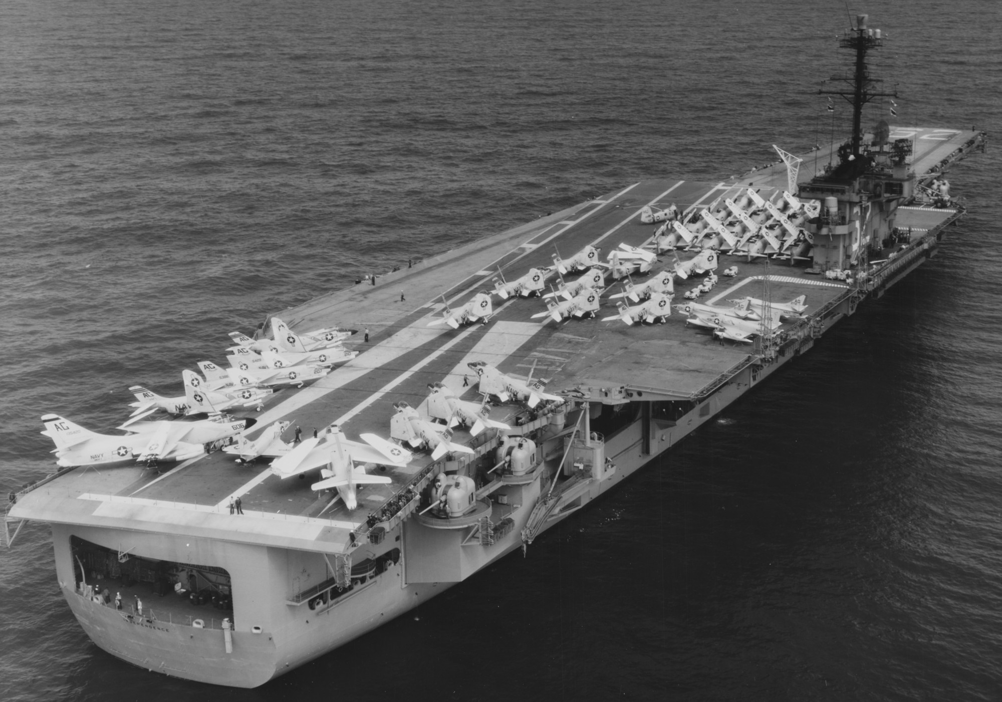 uss independence cv-62 forrestal class aircraft carrier cvg-7 shakedown cruise 1959 05