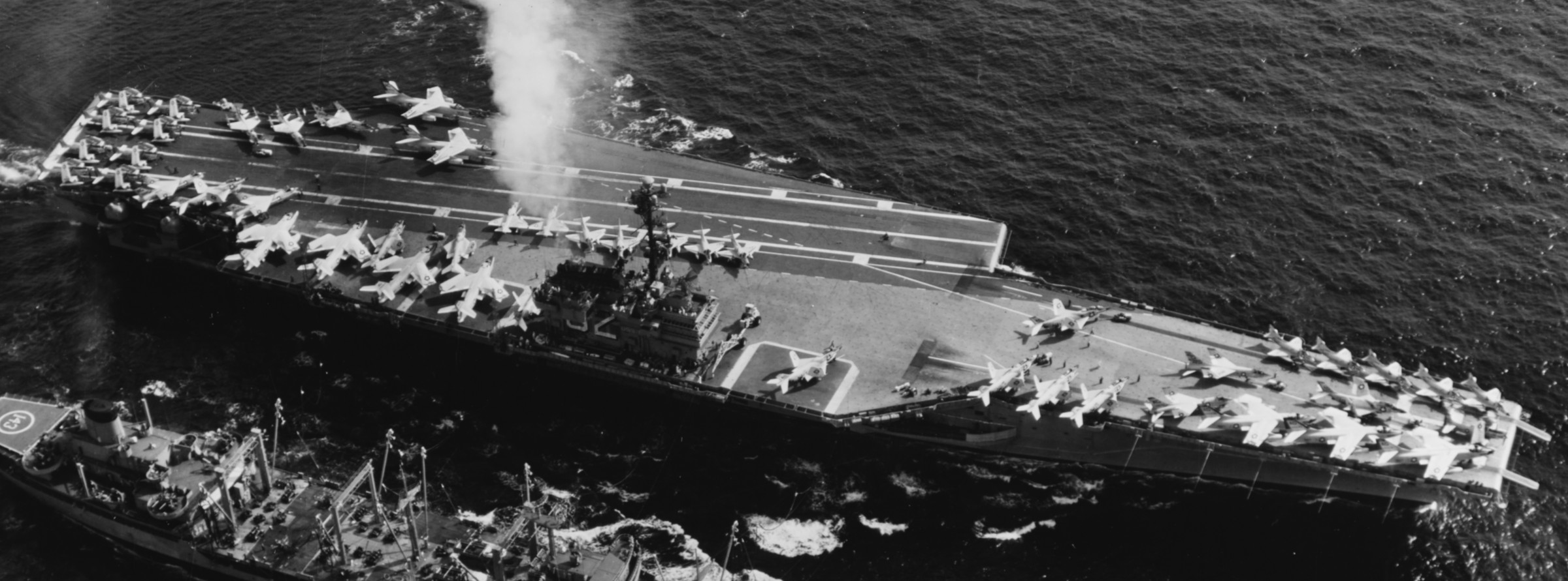 uss independence cv-62 forrestal class aircraft carrier cvg-7 1961 10