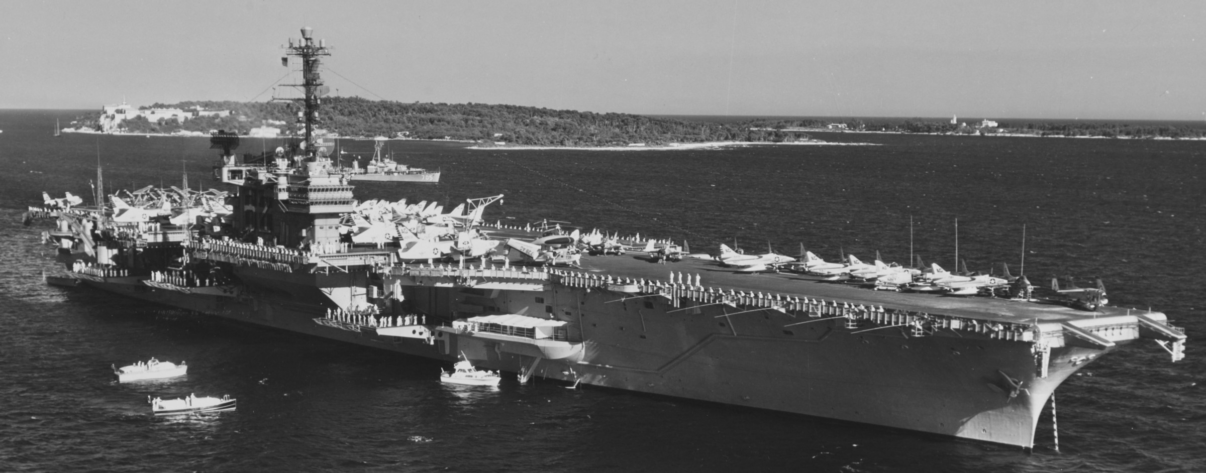 uss independence cv-62 forrestal class aircraft carrier cannes france 1962 cvg-7 12