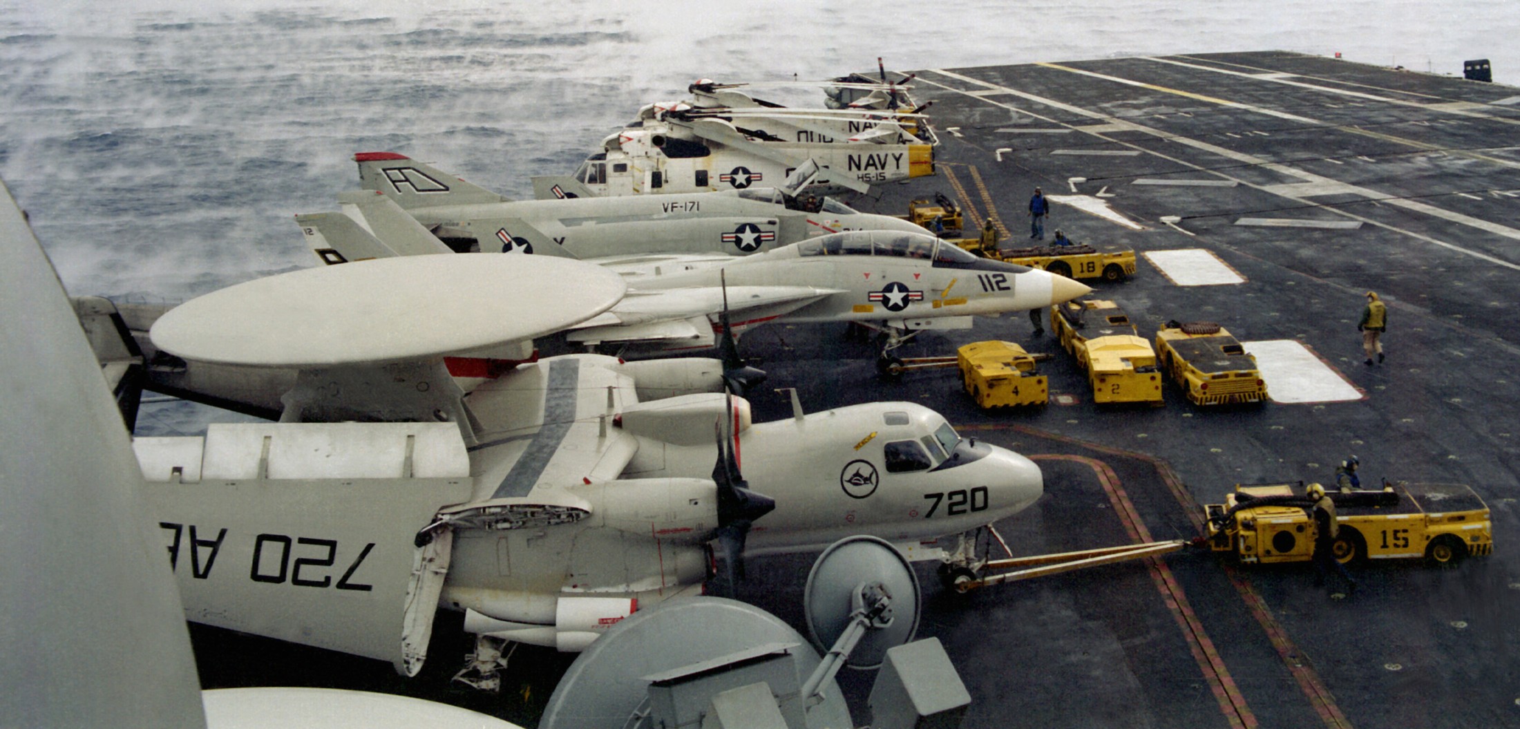 uss independence cv-62 forrestal class aircraft carrier qualifications 33