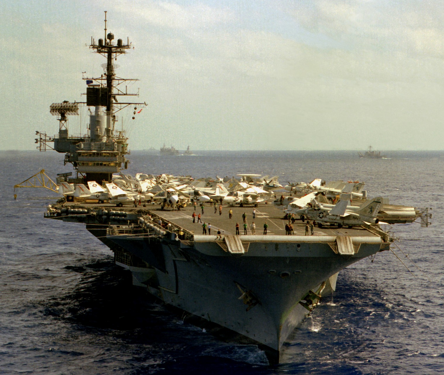 uss independence cv-62 forrestal class aircraft carrier air wing cvw-6 mediterranean sea 1979 34