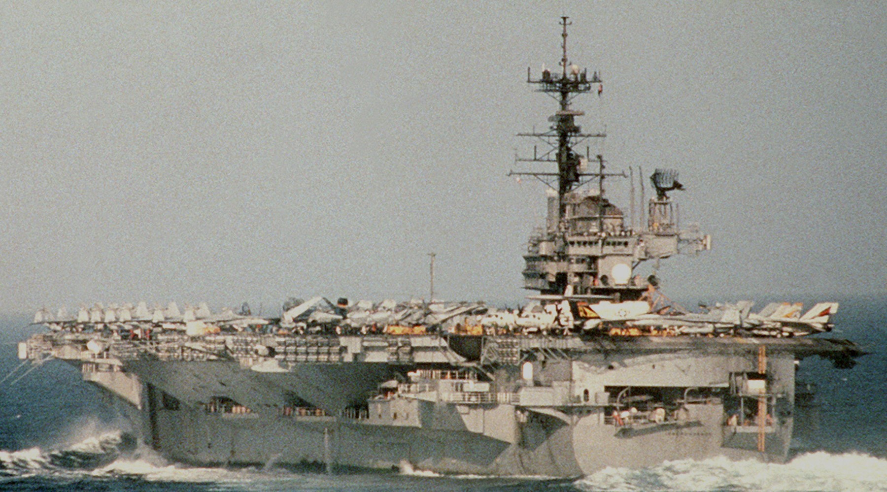 uss independence cv-62 forrestal class aircraft carrier air wing cvw-5 110