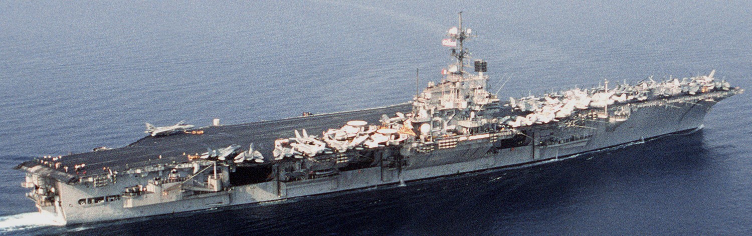 uss independence cv-62 forrestal class aircraft carrier air wing cvw-5 southern watch 1992 117