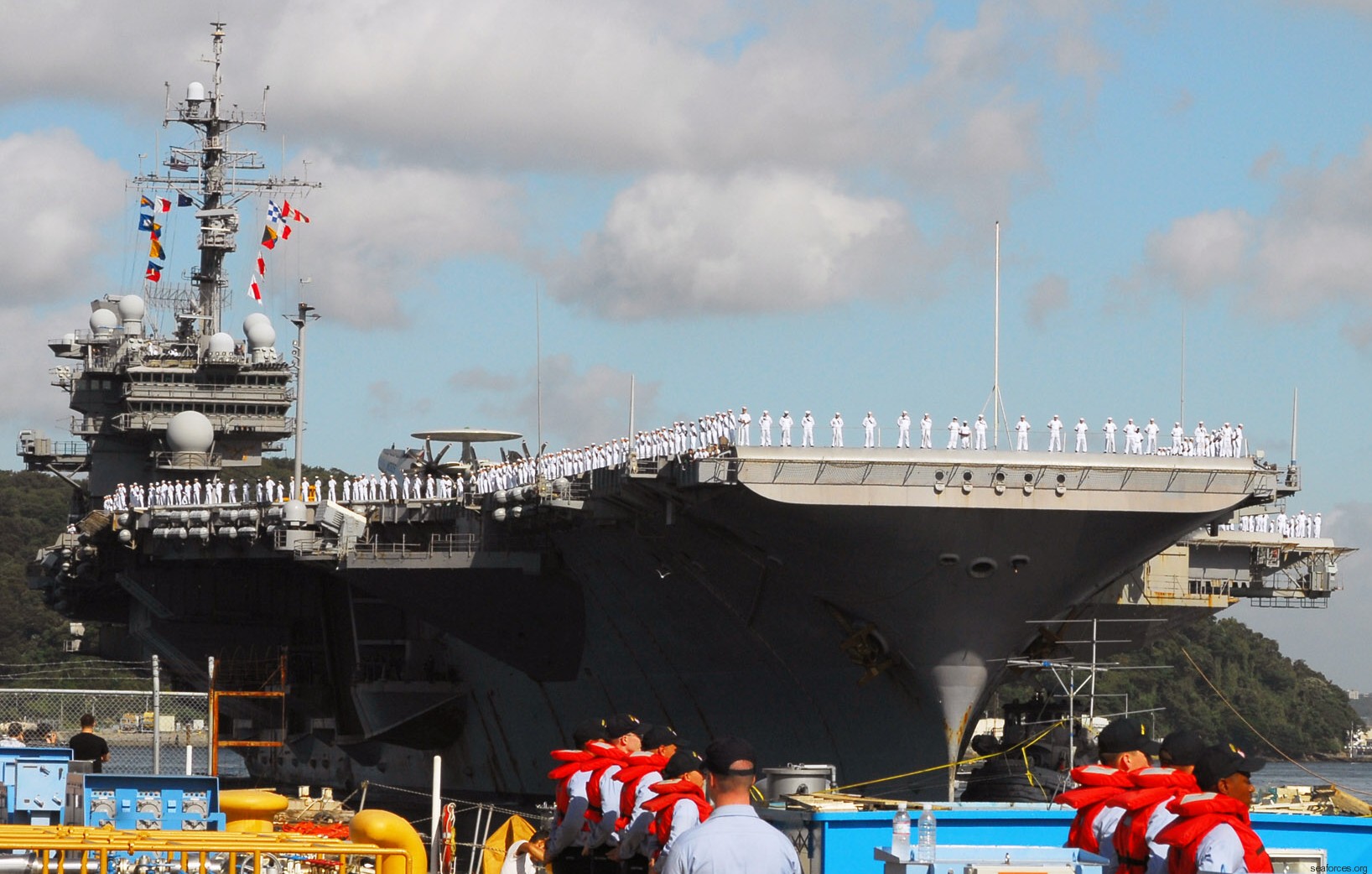 cv-63 uss kitty hawk aircraft carrier 88 yokosuka