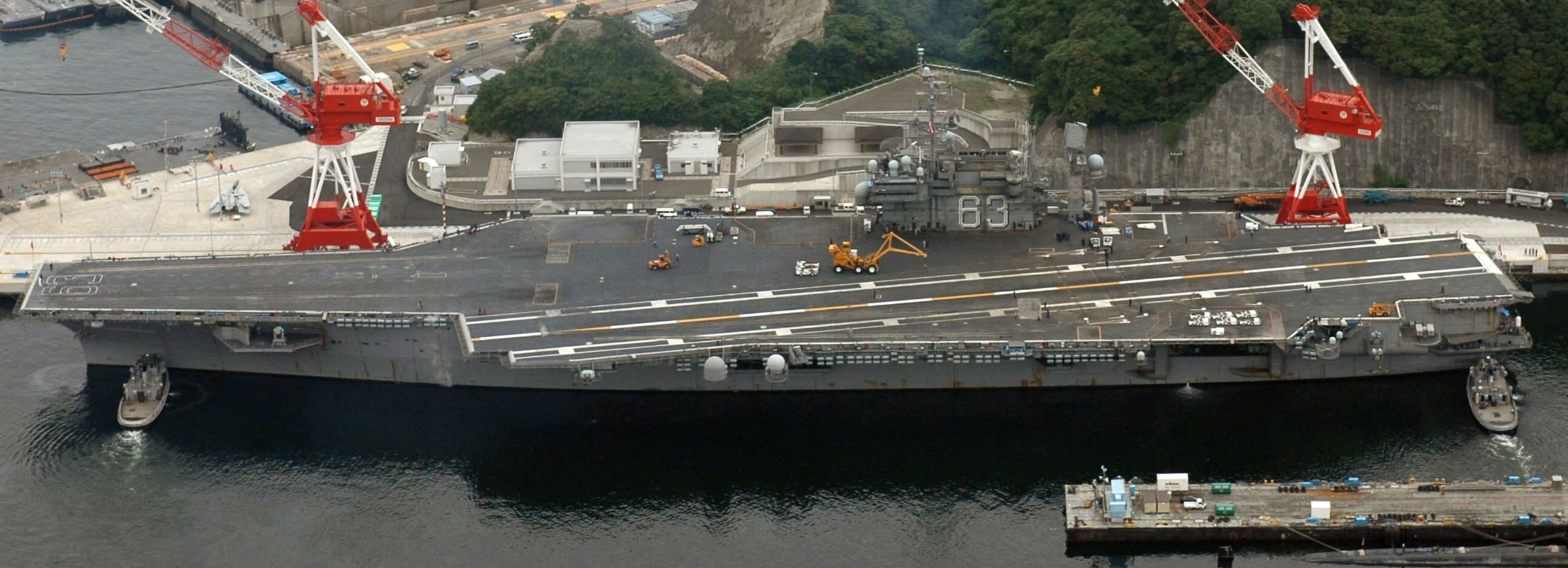 cv-63 uss kitty hawk aircraft carrier us navy fleact yokosuka japan