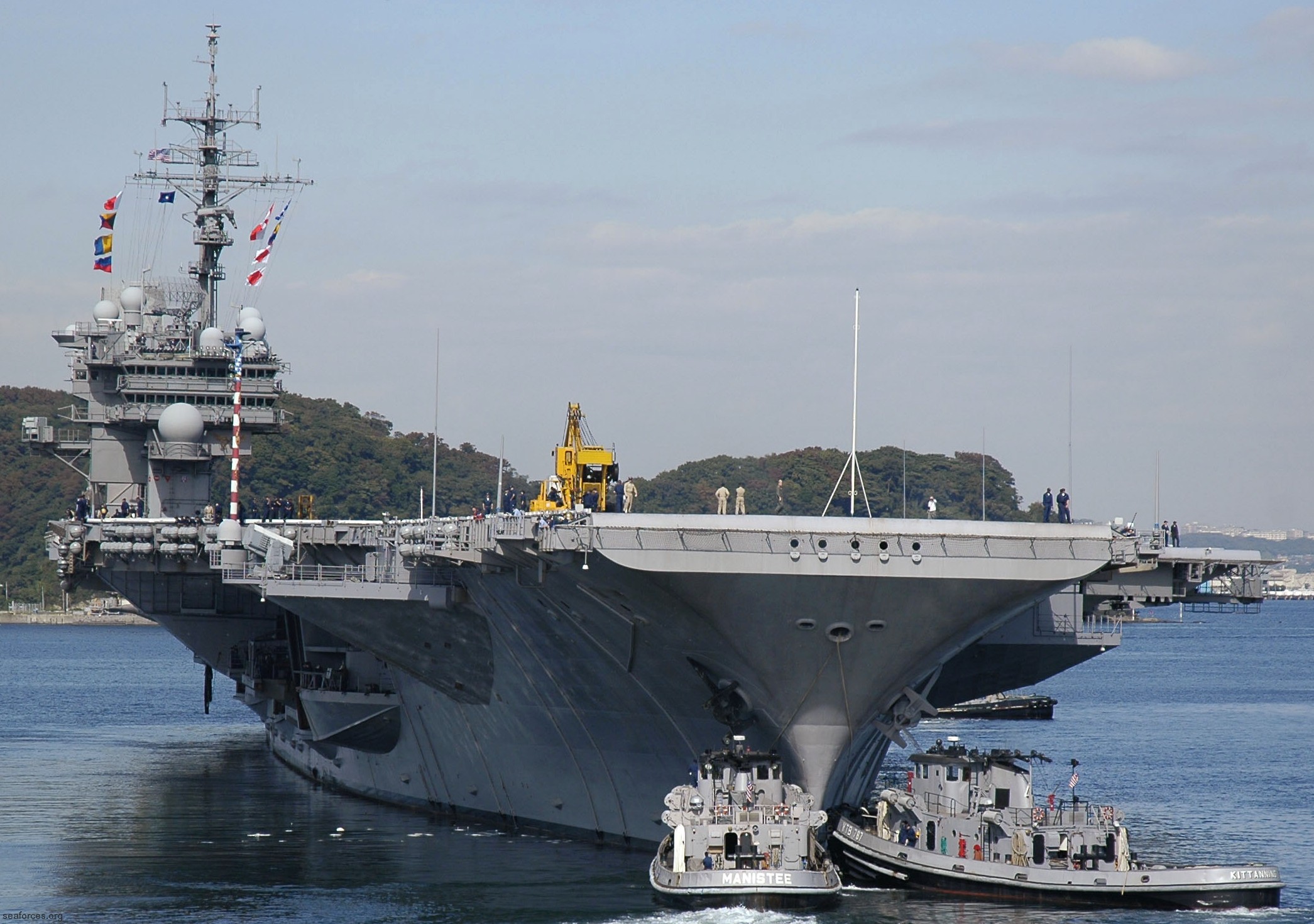 cv-63 uss kitty hawk aircraft carrier yokosuka us navy 146