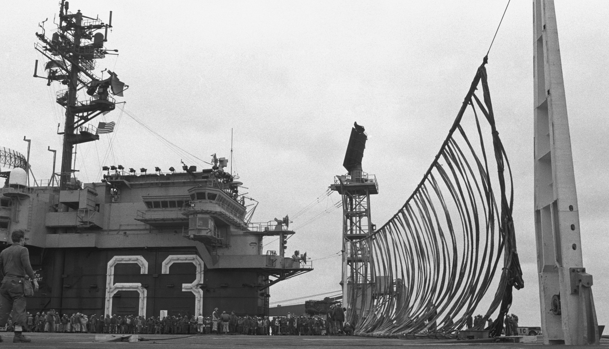 cv-63 uss kitty hawk aircraft carrier 329 emergency landing barricade
