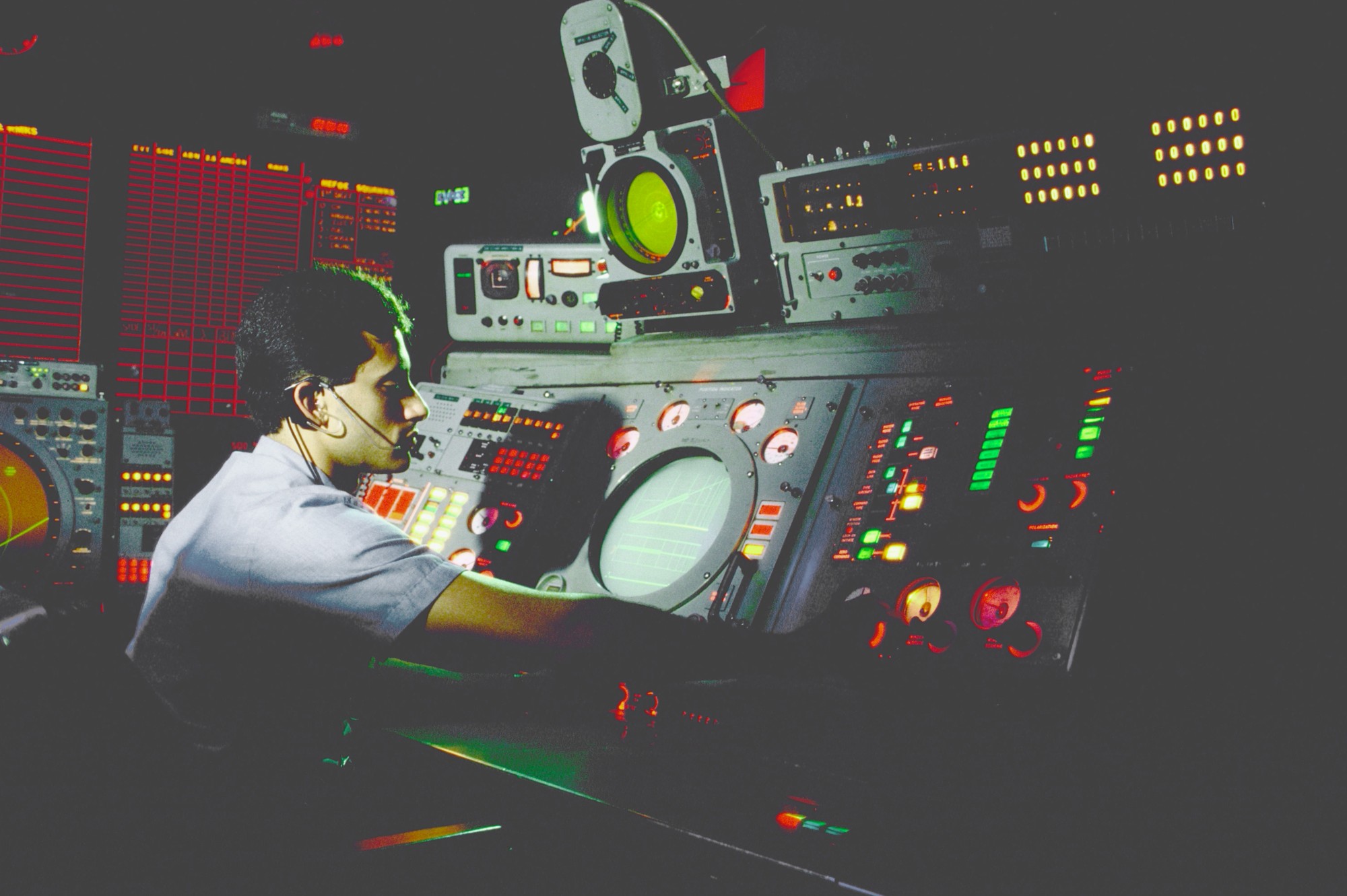 cv-63 uss kitty hawk aircraft carrier radar console combat information center cic 390