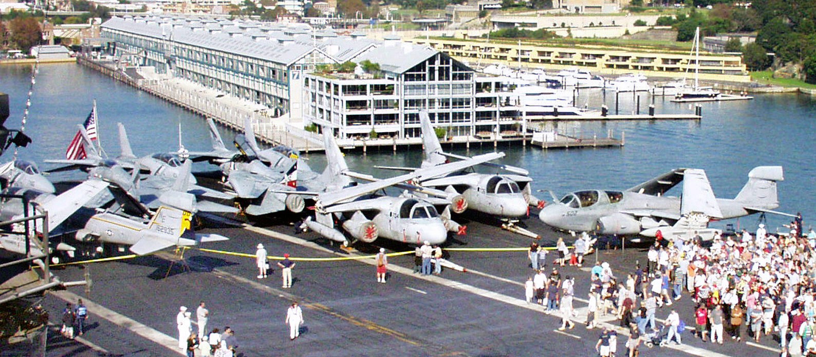 cv-64 uss constellation kitty hawk class aircraft carrier air wing cvw-2 us navy sydney australia 2001 04