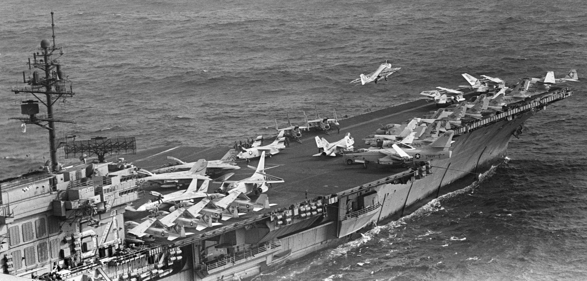 cv-64 uss constellation kitty hawk class aircraft carrier air wing cvw-9 us navy 62