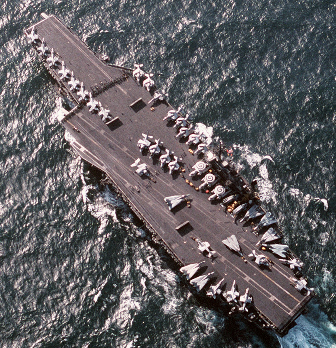 cv-66 uss america kitty hawk class aircraft carrier air wing cvw-1 us navy operation desert storm 1991 98