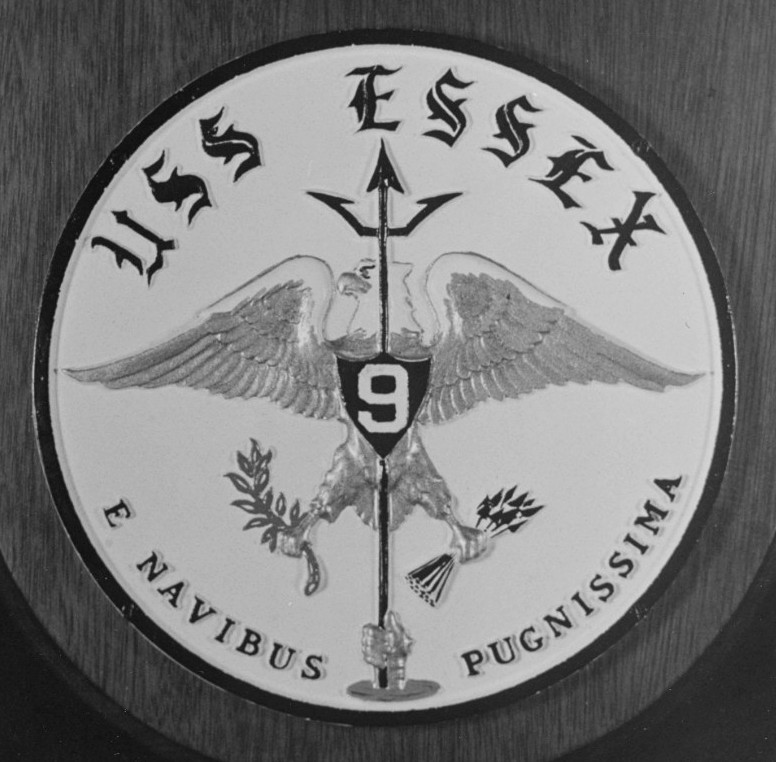 cv cvs-9 uss essex insignia crest patch badge aircraft carrier us navy 03c