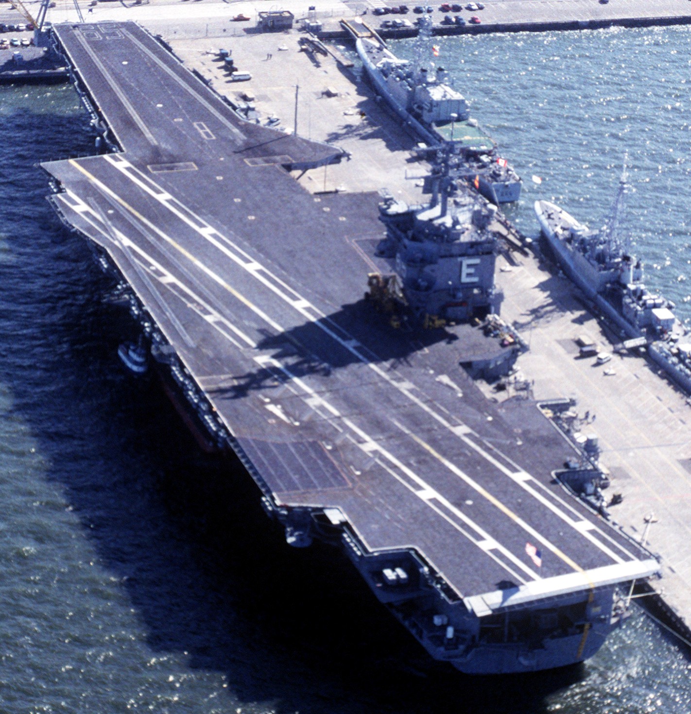 cvn-65 uss enterprise aircraft carrier us navy nas norfolk virginia 1995 90