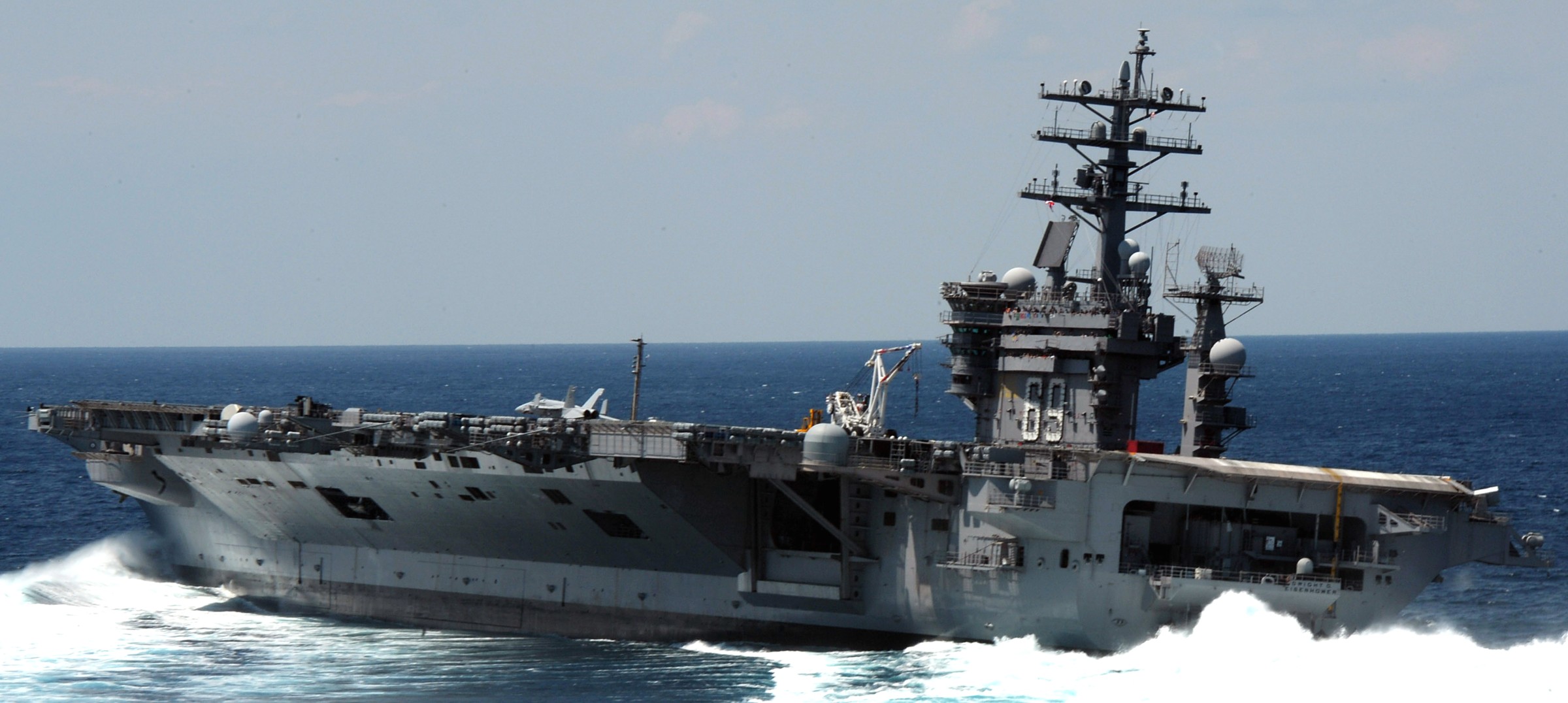 uss dwight d. eisenhower cvn-69 aircraft carrier 2011 150
