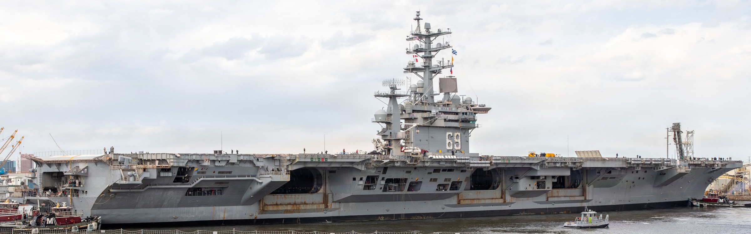 uss dwight d. eisenhower cvn-69 aircraft carrier norfolk naval shipyard planned incremental availability pia completed 2026 529