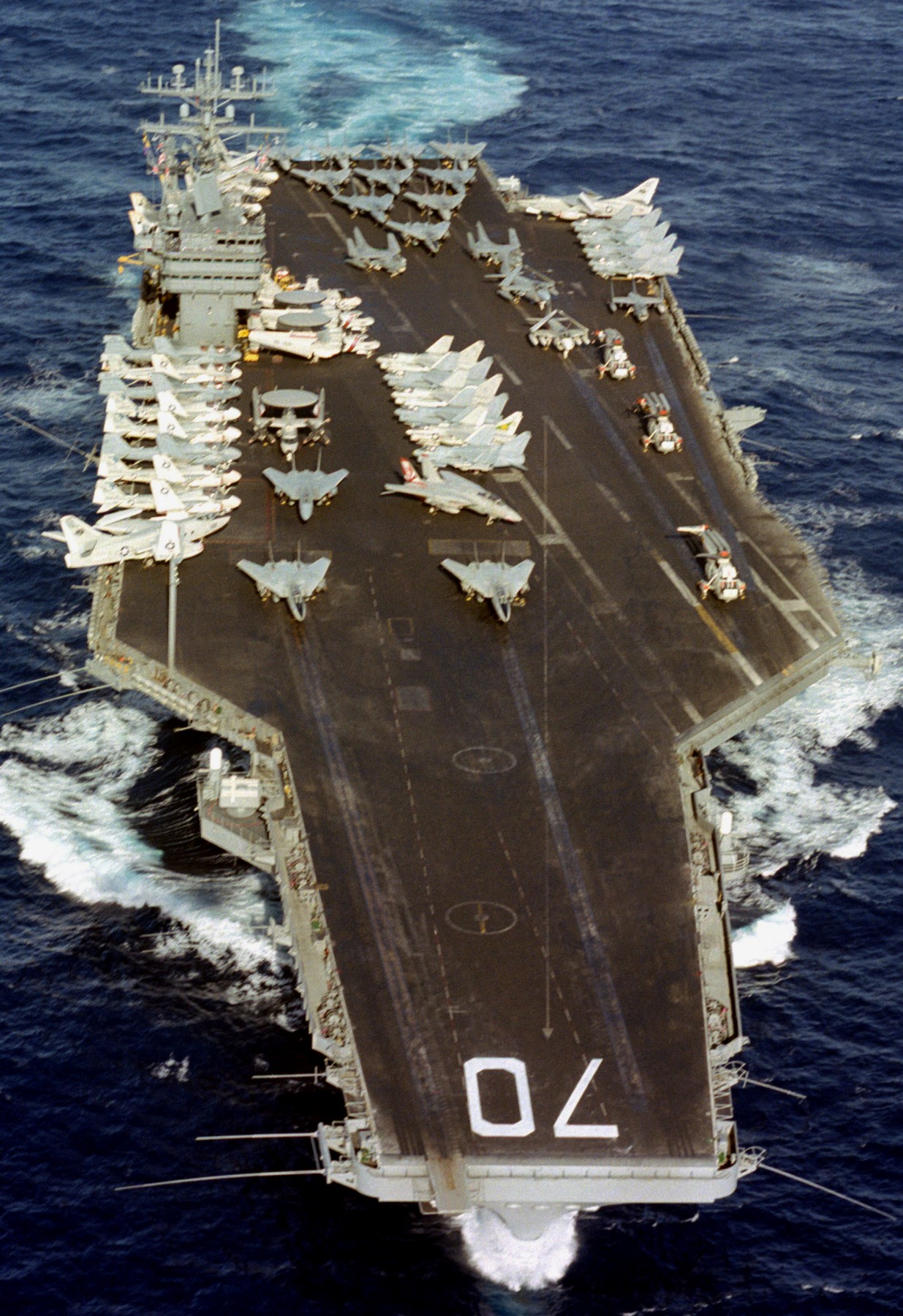 cvn-70 uss carl vinson nimitz class aircraft carrier air wing cvw-15 us navy 19