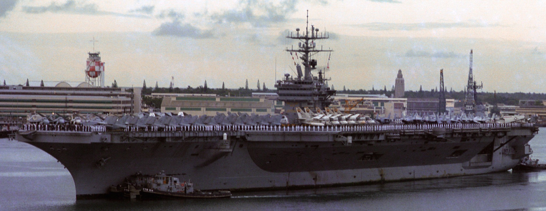 cvn-70 uss carl vinson nimitz class aircraft carrier air wing cvw-15 us navy pearl harbor hawaii 52