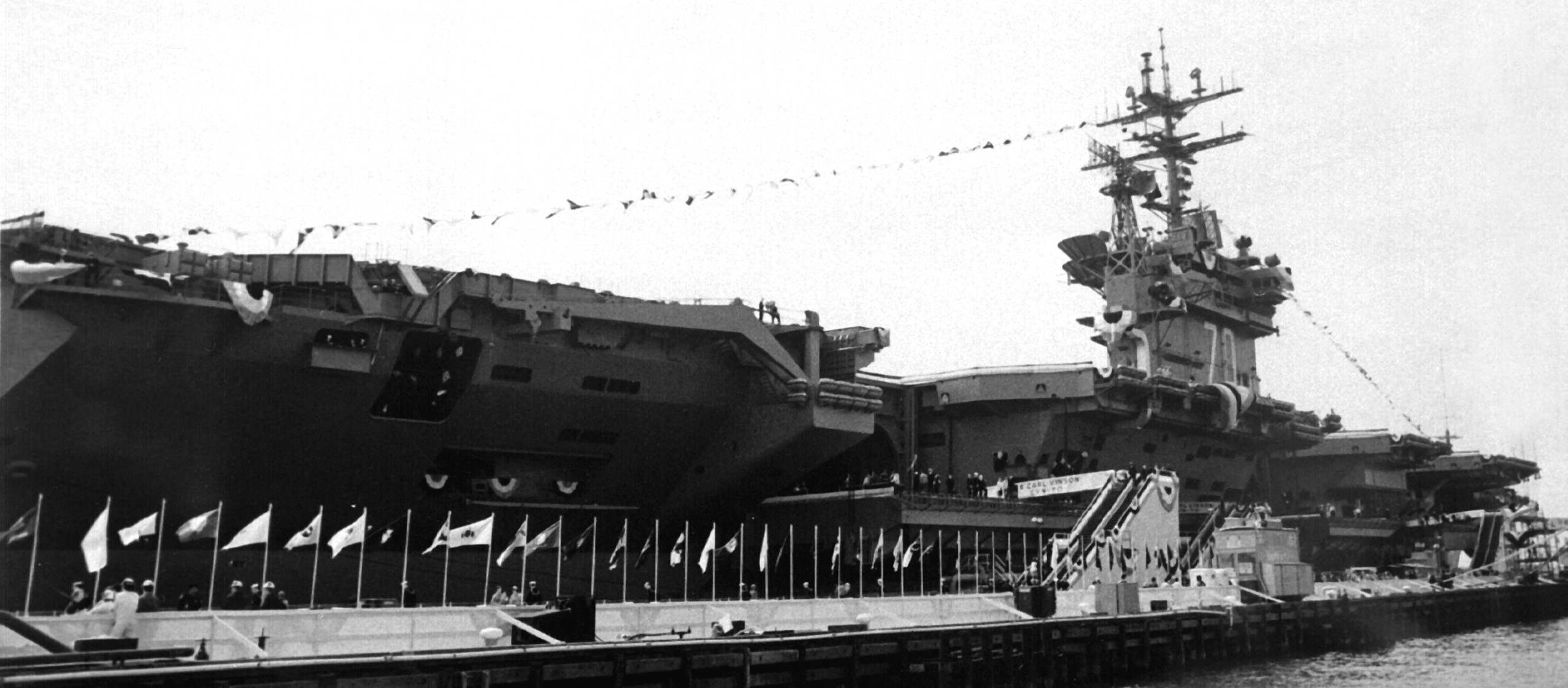 cvn-70 uss carl vinson nimitz class aircraft carrier us navy commissioning ceremony 1982 75