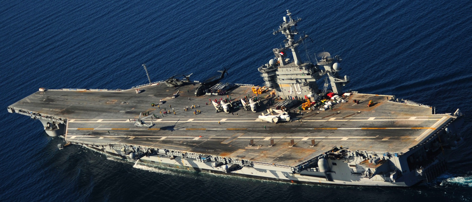 cvn-70 uss carl vinson nimitz class aircraft carrier us navy haiti 130