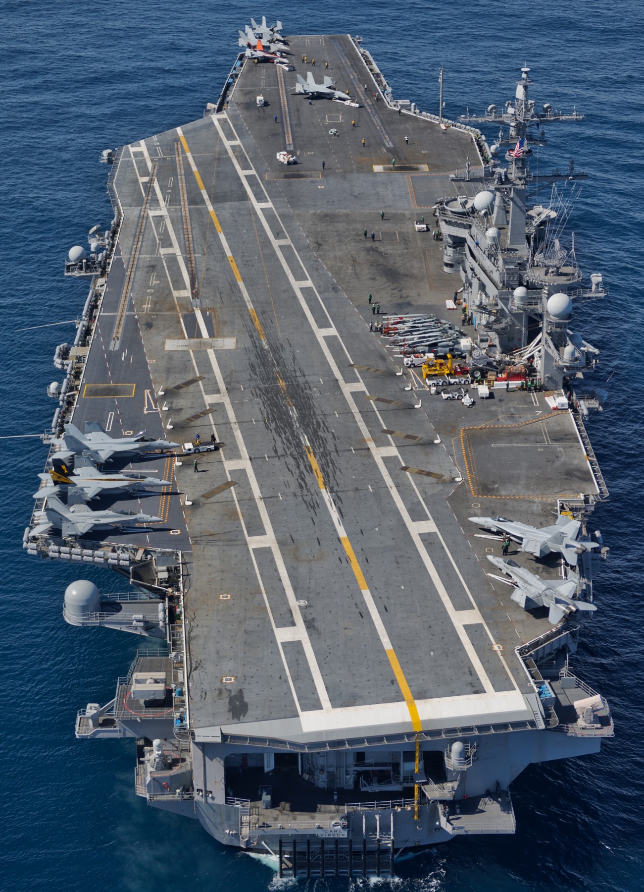 cvn-70 uss carl vinson nimitz class aircraft carrier us navy 220