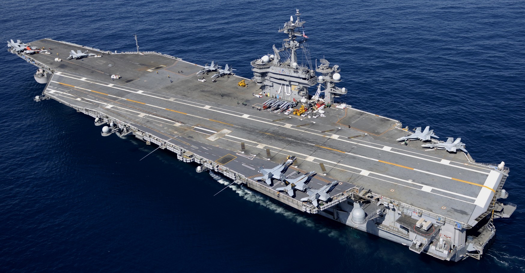 cvn-70 uss carl vinson nimitz class aircraft carrier us navy 221