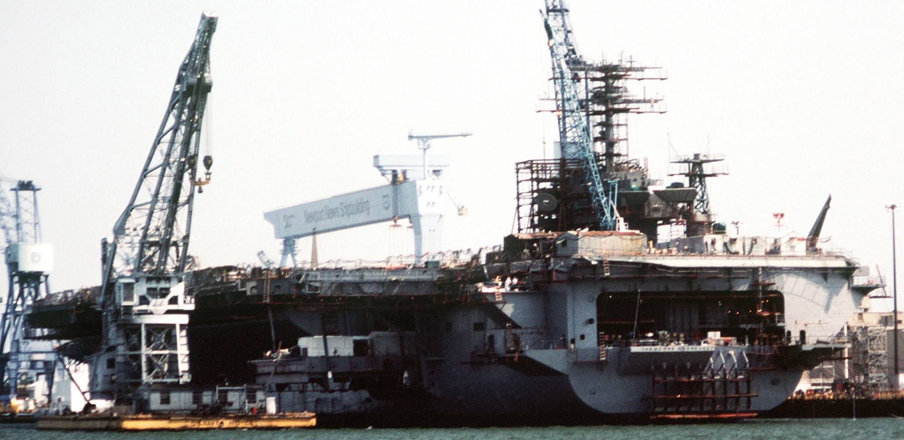 cvn-71 uss theodore roosevelt nimitz class aircraft carrier outfitting newport news shipbuilding 13