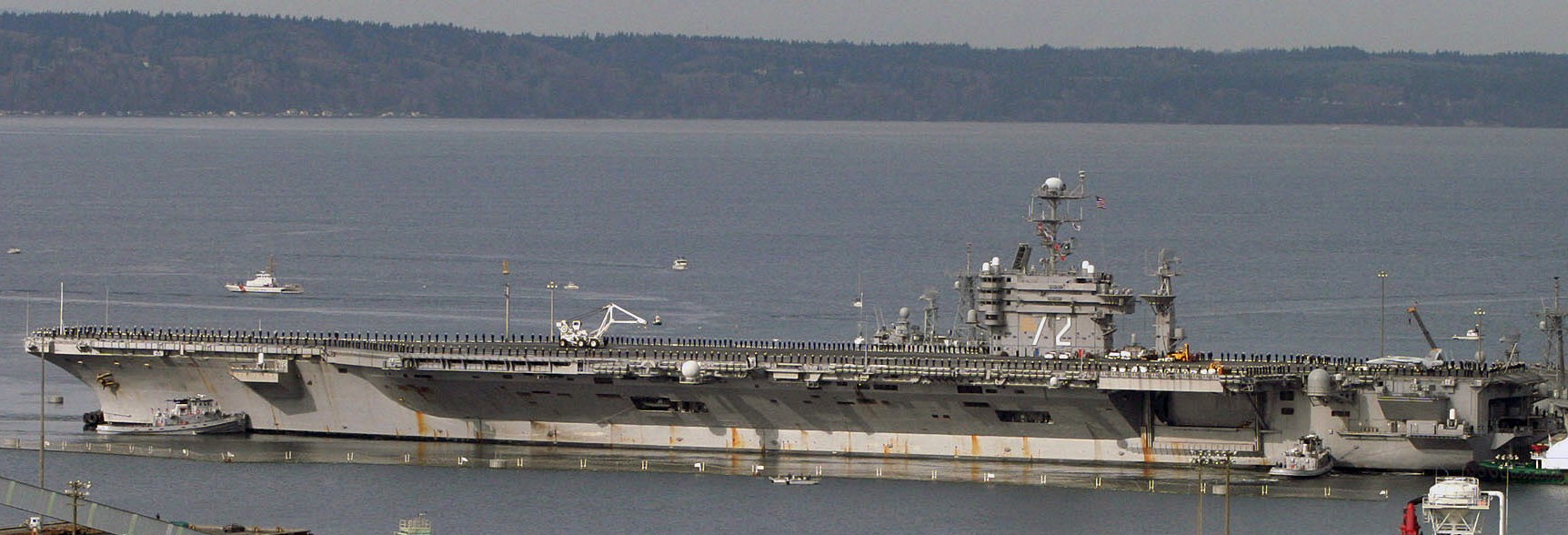 cvn-72 uss abraham lincoln nimitz class aircraft carrier us navy everett washington 91