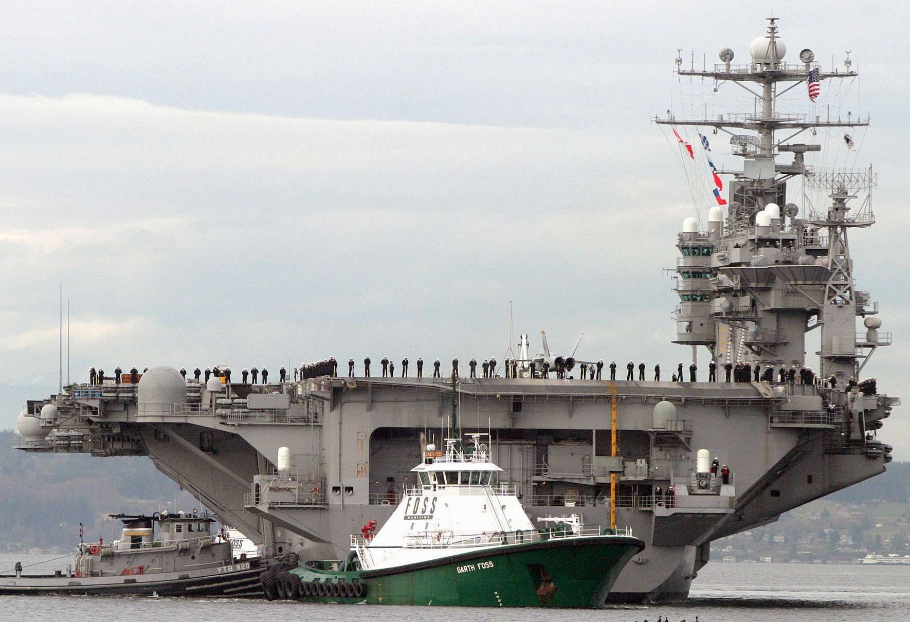 cvn-72 uss abraham lincoln nimitz class aircraft carrier us navy returning everett washington 93