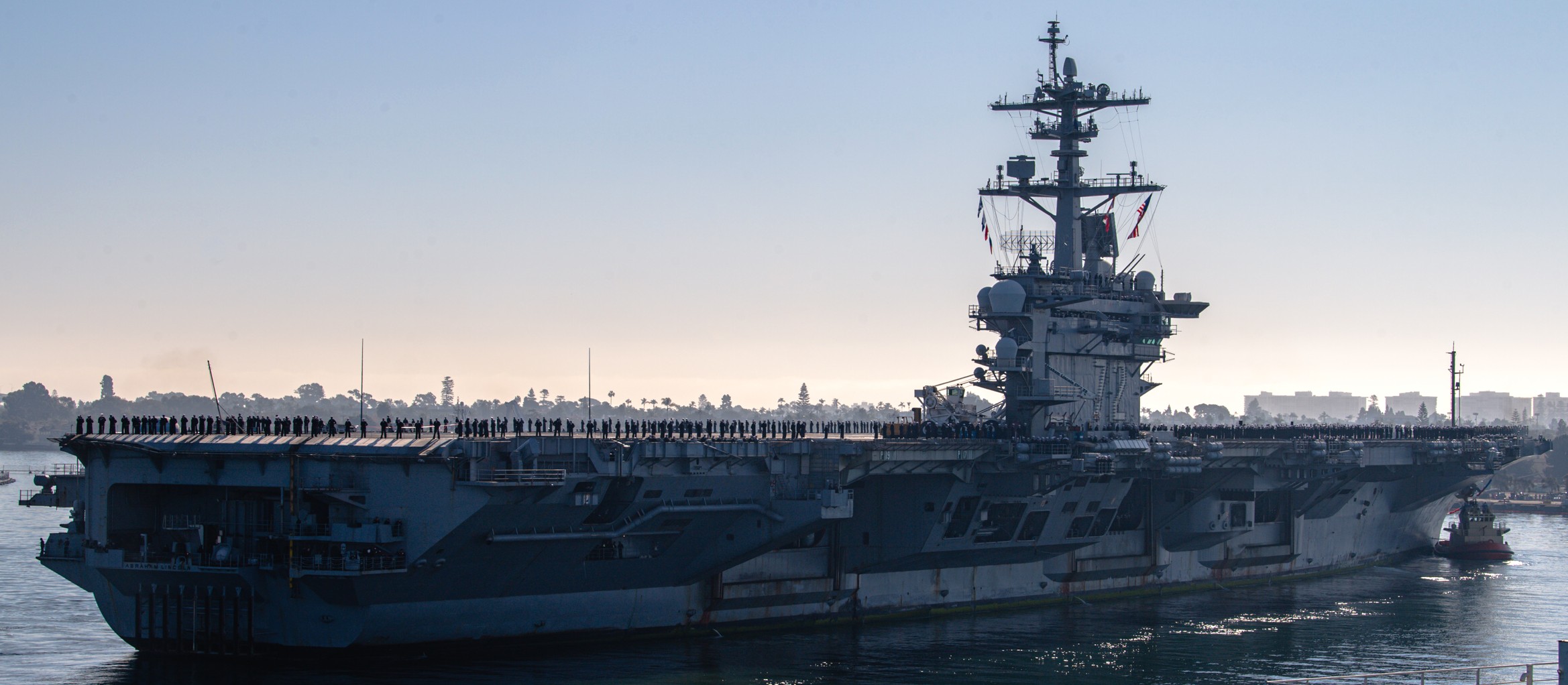 CVN 72 USS Abraham Lincoln Nimitz class Aircraft Carrier