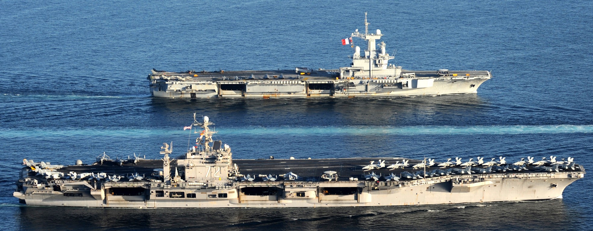 cvn-72 uss abraham lincoln nimitz class aircraft carrier air wing cvw-2 us navy p57 r91 charles de gaulle