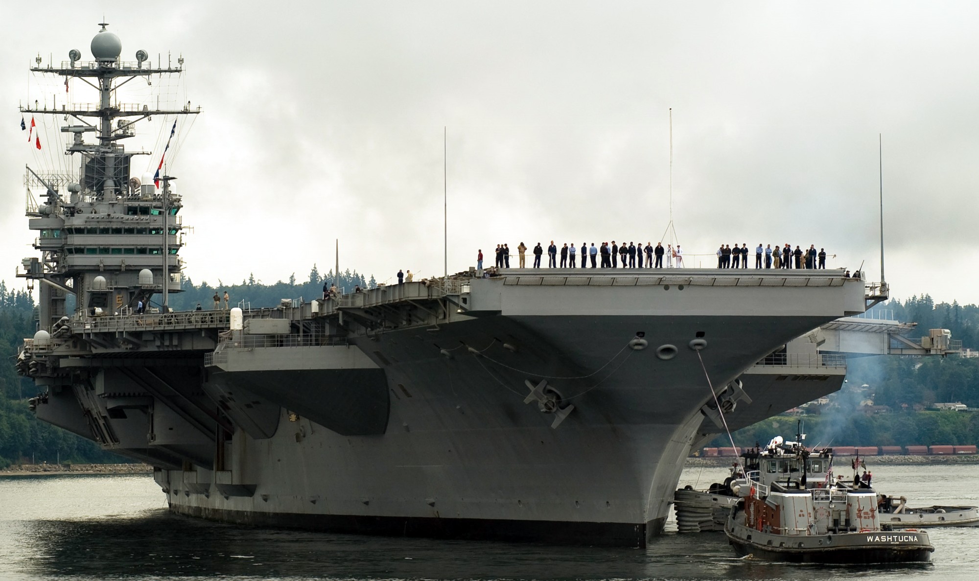 cvn-72 uss abraham lincoln nimitz class aircraft carrier us navy returning everett washington p79