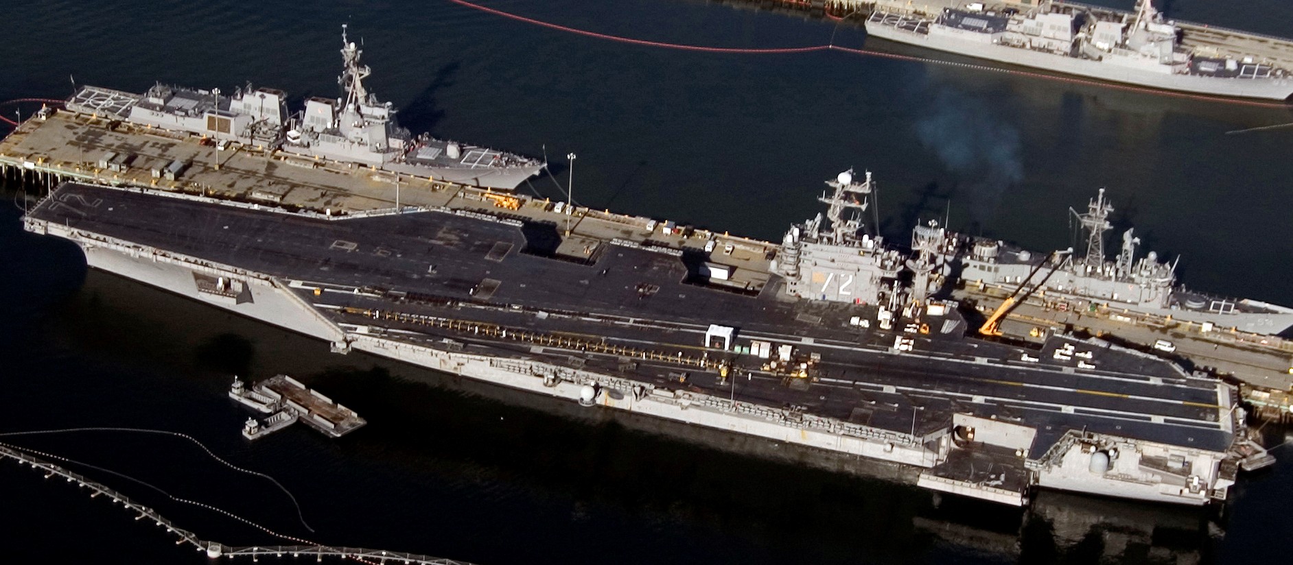 cvn-72 uss abraham lincoln nimitz class aircraft carrier us navy naval station everett washington p88