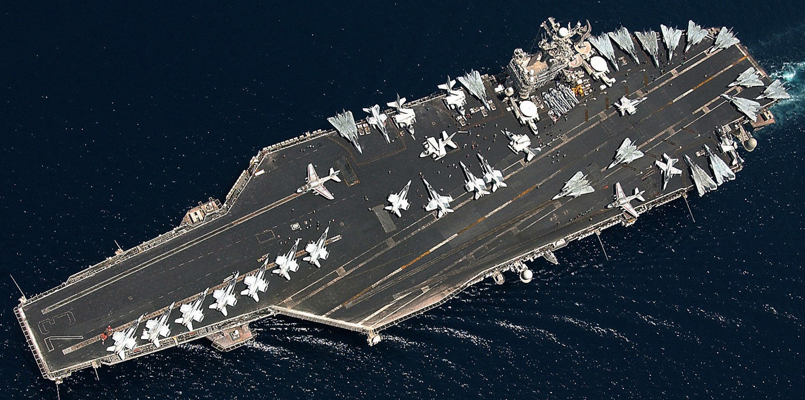 cvn-73 uss george washington nimitz class aircraft carrier air wing cvw-7 arabian sea 14