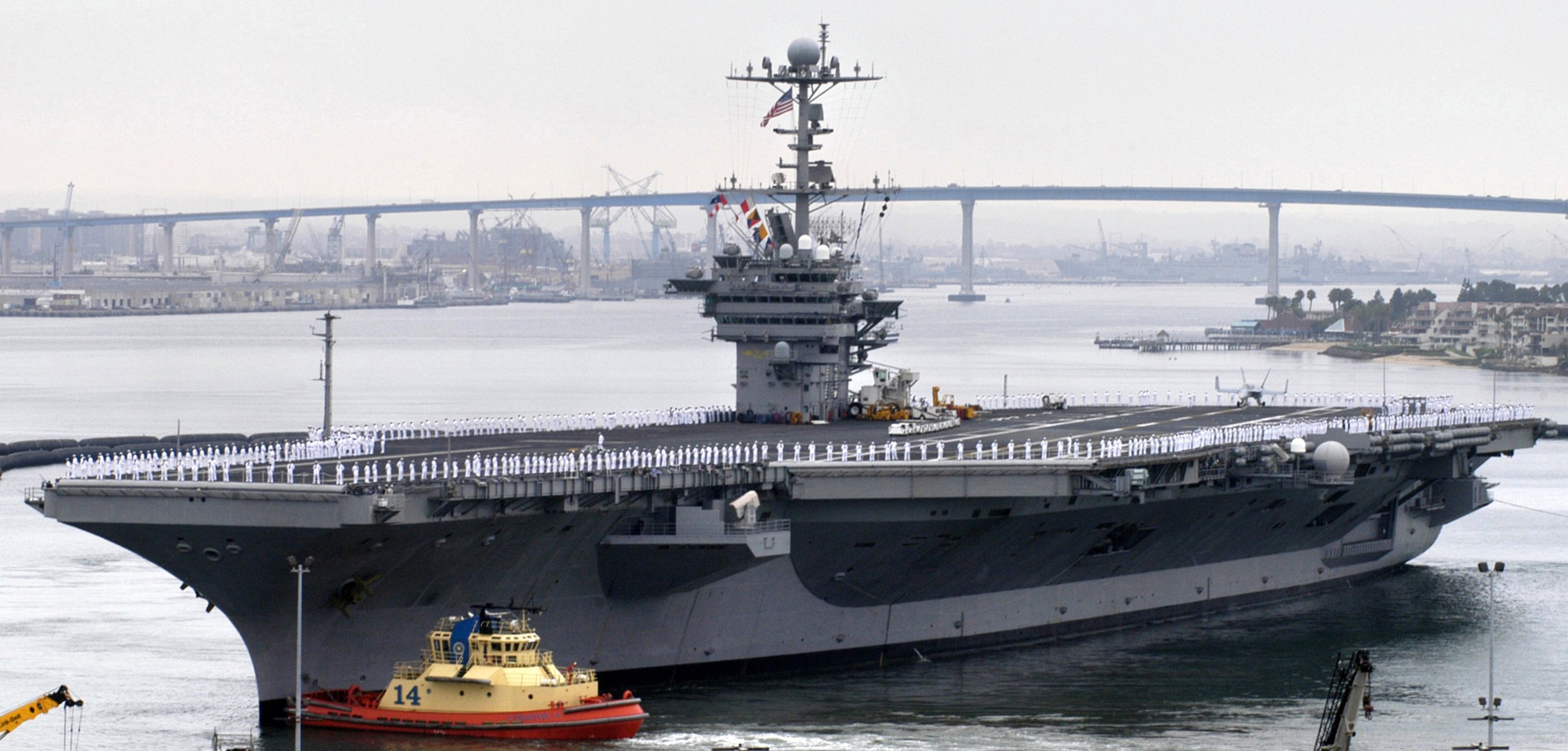 cvn-73 uss george washington nimitz class aircraft carrier us navy departing nas north island california 34