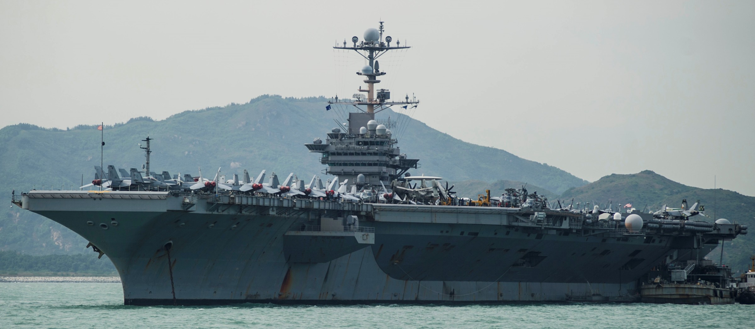 cvn-73 uss george washington nimitz class aircraft carrier air wing cvw-5 hong kong 45